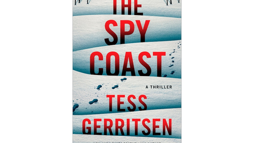La critique du livre ‘The Spy Coast’ de Tess Gerritsen : un roman d’espionnage impossible à lâcher