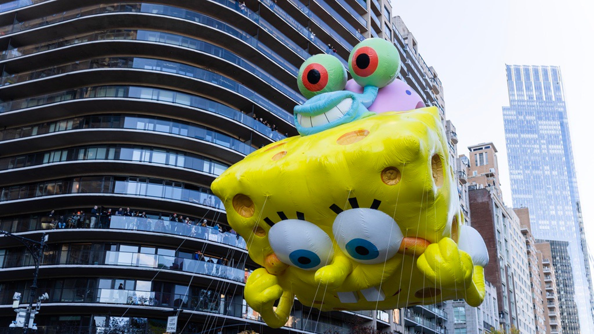 La parade de Thanksgiving de Macy’s mise tout sur les ballons de personnages animés