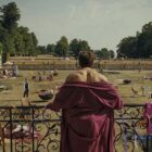 Emerald Fennell chronicles a promising young man in audacious, shock-filled ‘Saltburn’