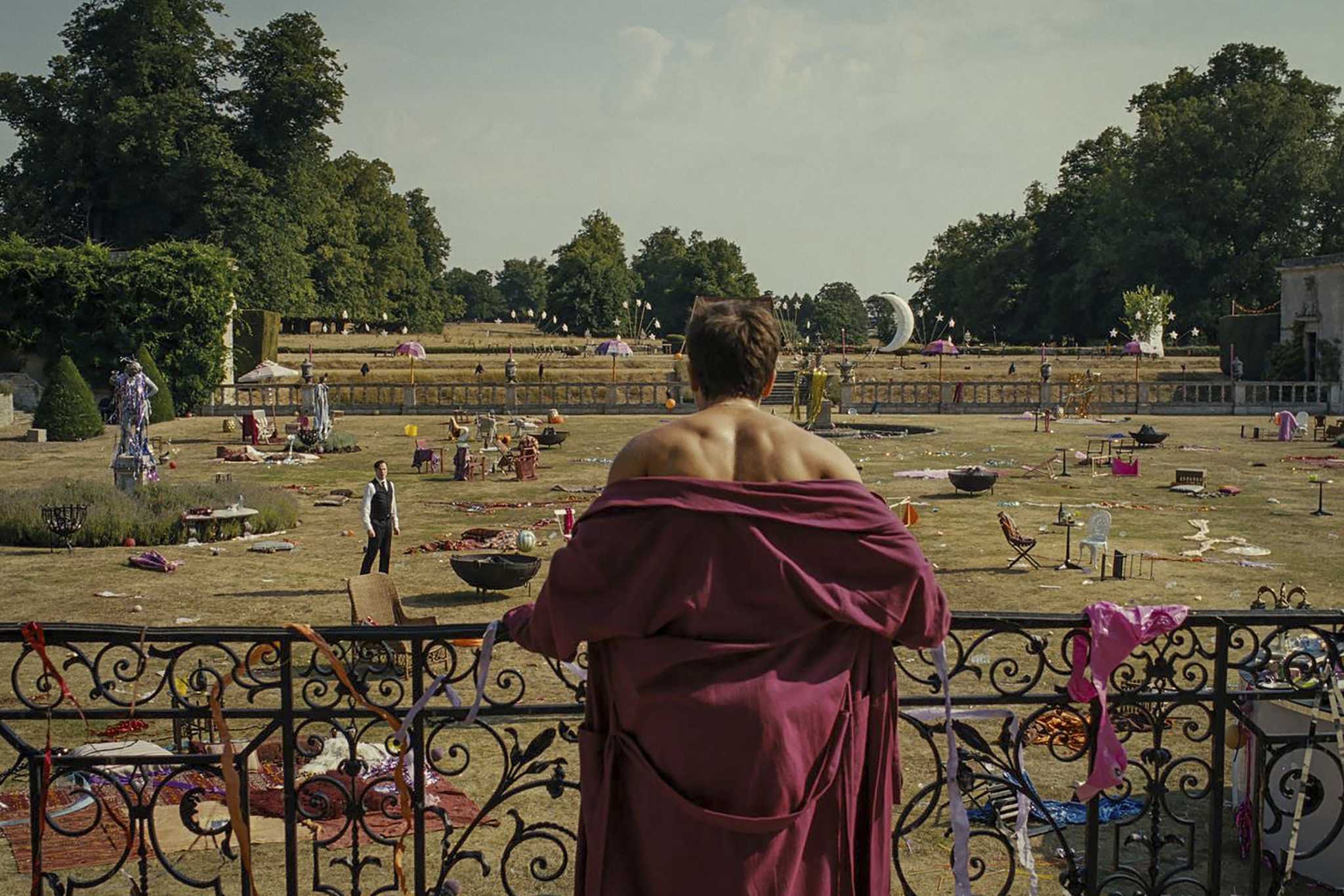L’audacieux récit de Emerald Fennell d’un jeune homme prometteur dans “Saltburn”