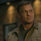 Alan Ritchson in 