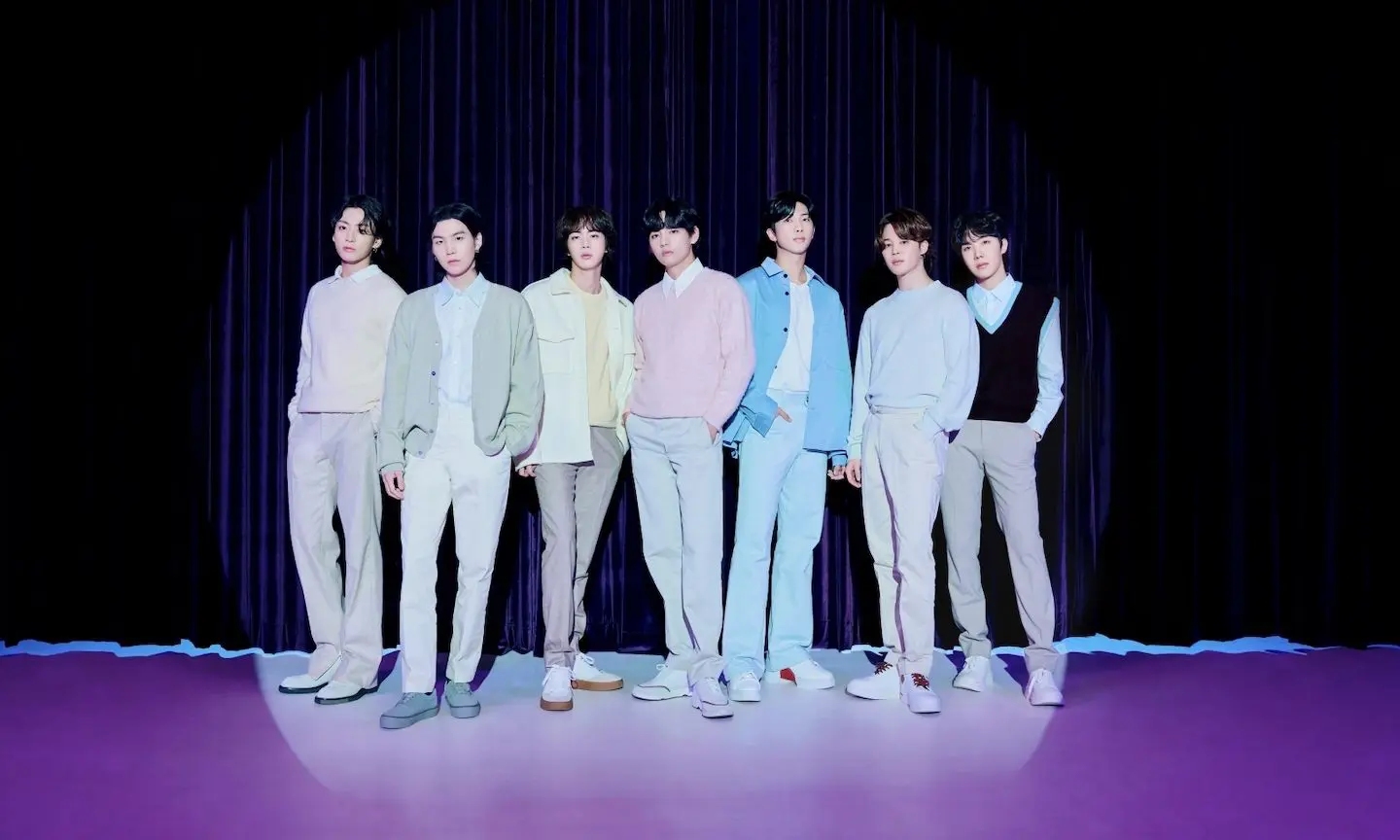 Regardez “Monuments: Beyond The Star” des BTS