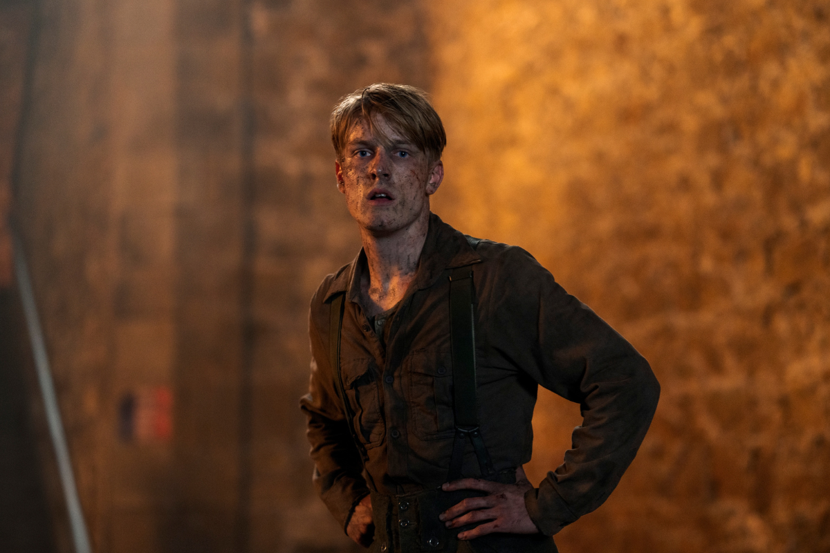 Showrunner de ‘All the Light We Cannot See’ de Netflix discute d’une histoire de guerre ‘actuelle’