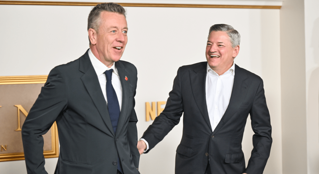Ted Sarandos de Netflix commente la fin de la grève à la première de « The Crown » – Deadline