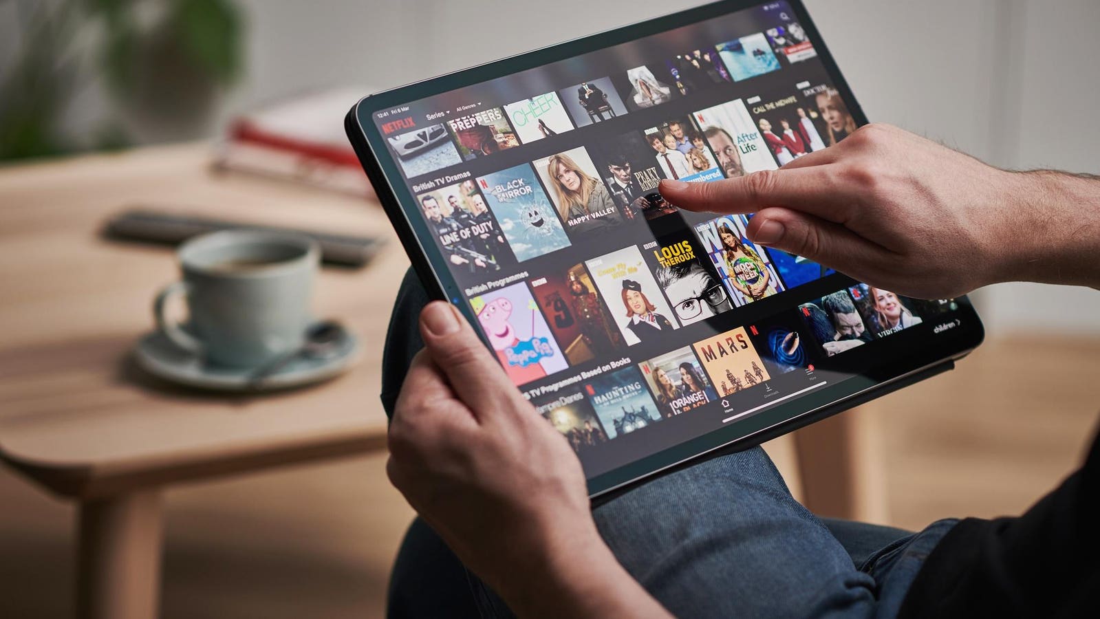 Ce Programme a Battu Tous les Records de Visionnage sur Netflix Cette Année – Et Ce N’est Peut-être pas ce que Vous Pensez