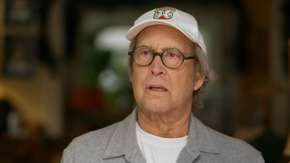 Chevy Chase chute lors d’une séance de questions-réponses sur le film ‘Christmas Vacation’ (VIDÉO)
