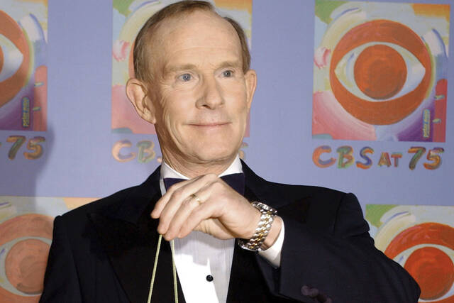 Décès à 86 ans de l’humoriste Tom Smothers