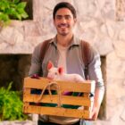 Iván Amozurrutia in The Manny on Netflix