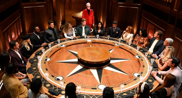 Découvrez le trailer de la saison 2 des Traîtres et la nouvelle choquante de Curb Your Enthusiasm