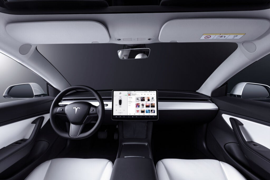 Elon Musk rend plus difficile la recherche de l’application Disney+ sur les véhicules Tesla