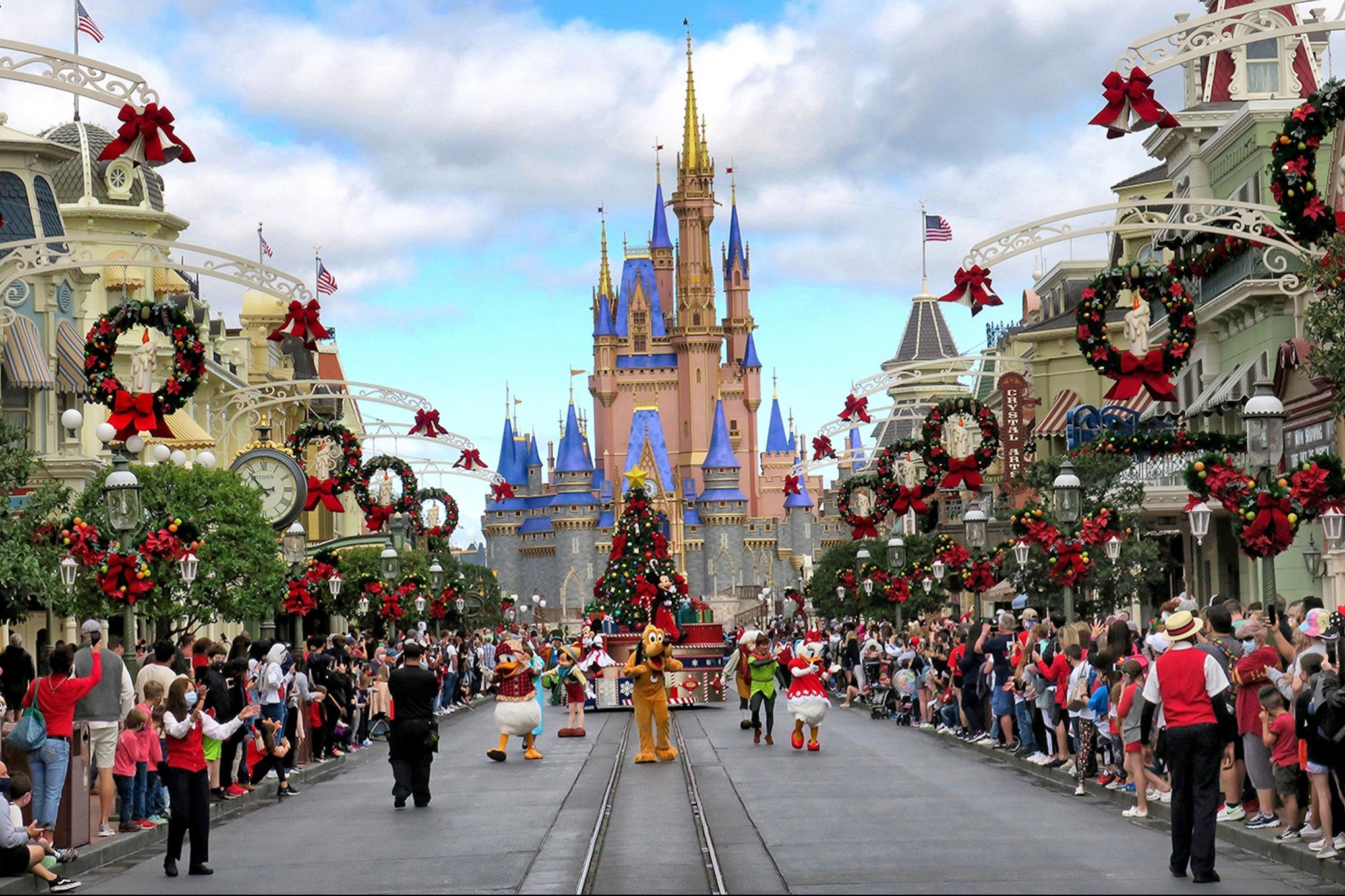 Famille achète par erreur 10 000$ de cartes cadeaux Disney+