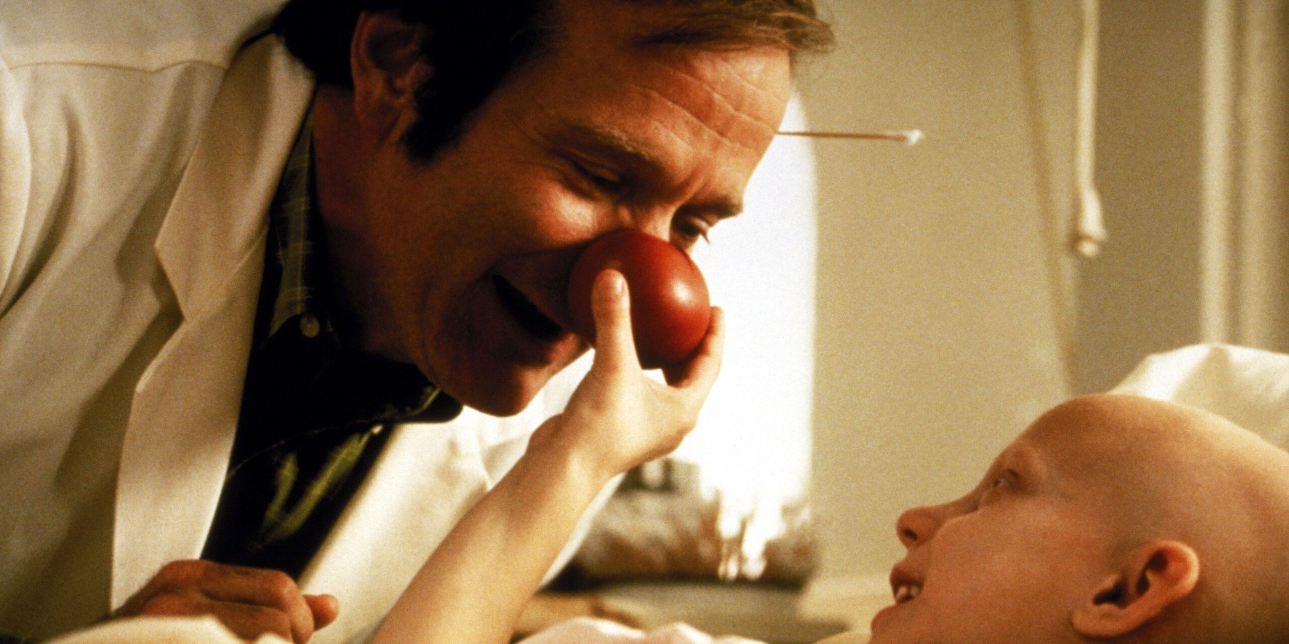 Histoire vraie de Patch Adams et les critiques du vrai docteur expliquées