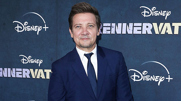 Jeremy Renner de retour à l’hôpital un an après l’accident de déneigement – Hollywood Life