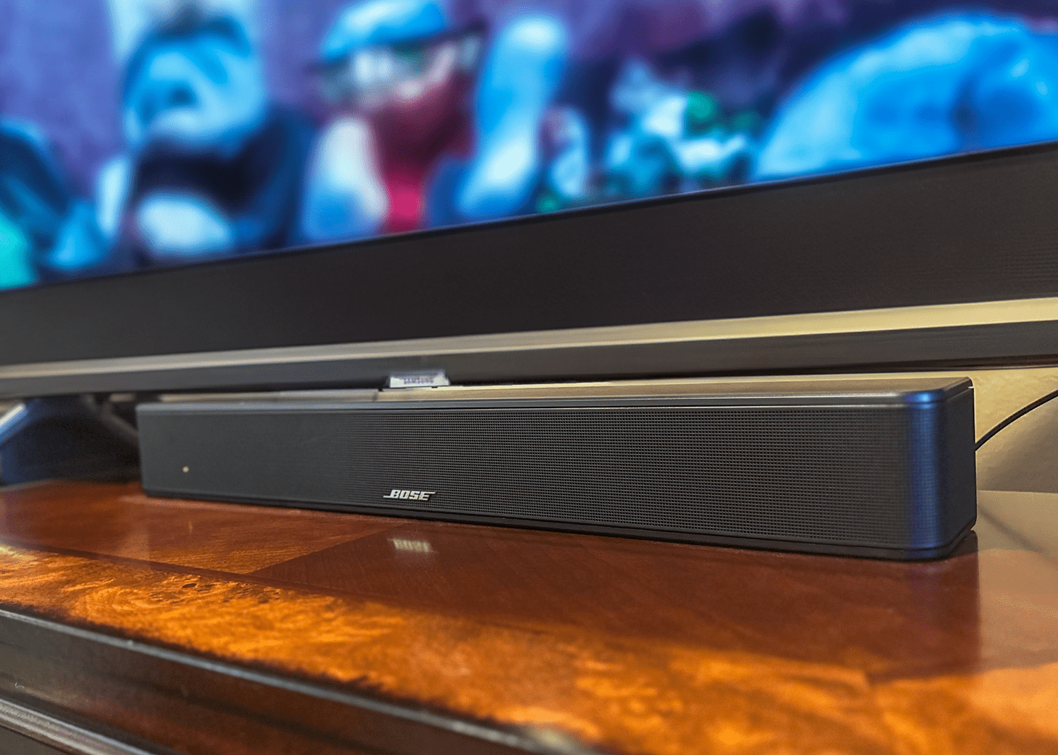 La petite barre de son Bose Solo Series II offre un son incroyable