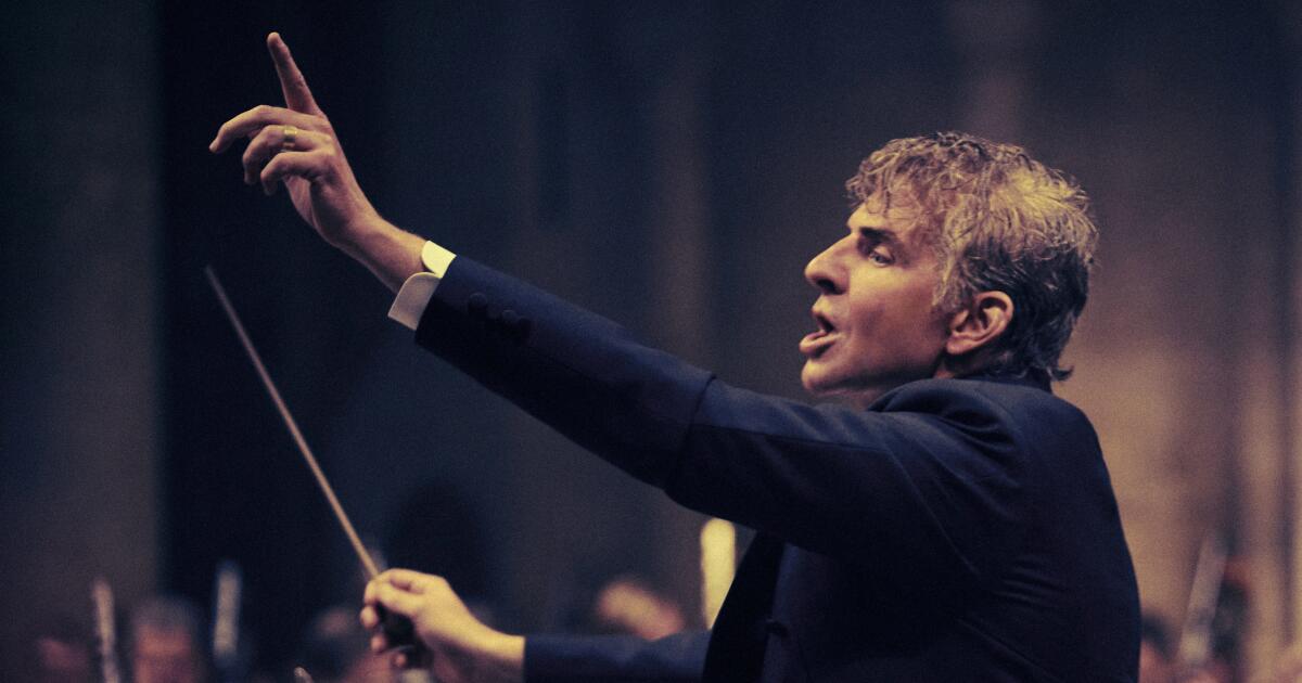 La série “Maestro” sur Netflix manque l’essence de Leonard Bernstein