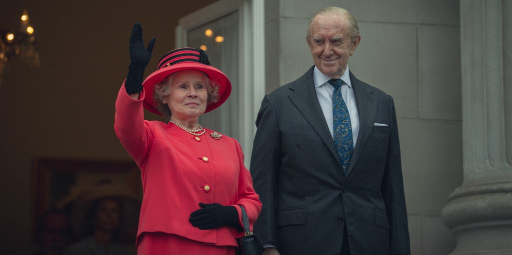 La série “The Crown” fait l’histoire aux Golden Globes, une bonne journée pour les Britanniques – Deadline