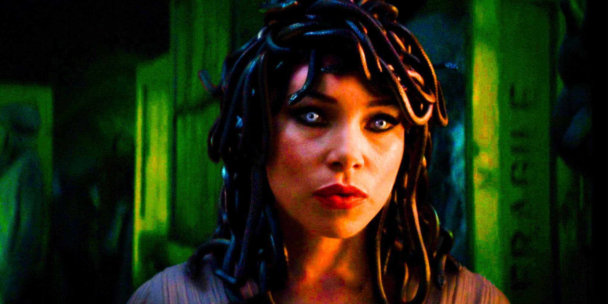 L’actrice de Méduse de Percy Jackson & The Olympians crée une réunion furtive pour un spectacle de pirates sous-estimé de 9 ans