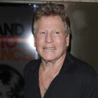 Ryan O'Neal's Wife: All About His 2 Marriages, Farrah Fawcett Romance