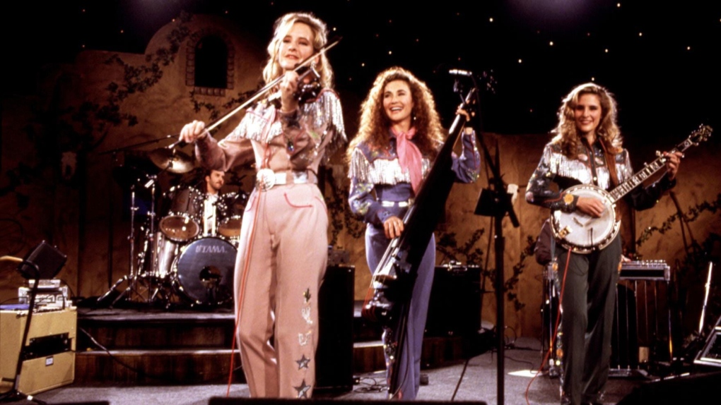 Les Chicks pleurent la perte de leur membre fondateur Laura Lynch
