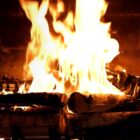 Fireplace Footage Is Dominating Netflix's Top Shows Chart Right Now