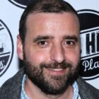 Santa Clause Star David Krumholtz Spends Christmas Week Approaching Families as Bernard the Elf