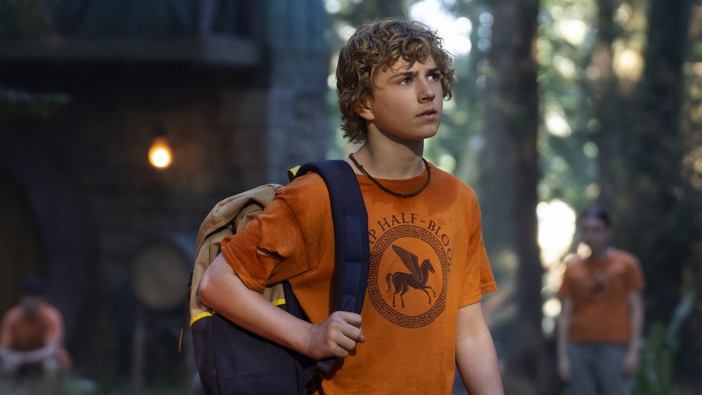 Série ‘Percy Jackson’ renouvelée pour une saison 2 sur Disney+ – The Hollywood Reporter