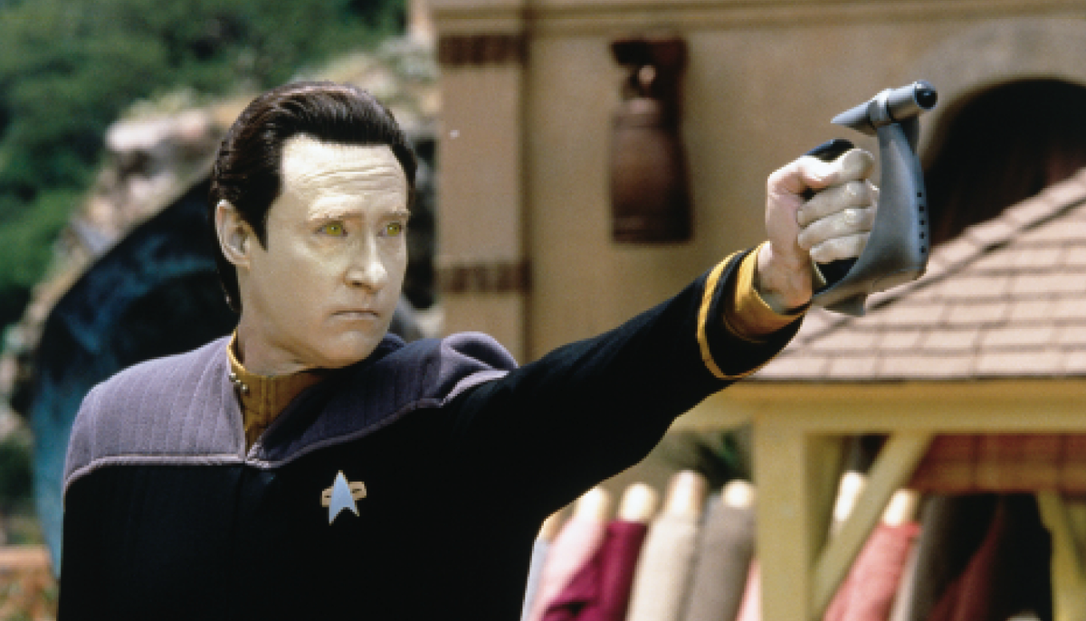 Star Trek: Insurrection – 25 ans : Quand Picard et l’équipage de l’Enterprise ont découvert la Fontaine de Jouvence