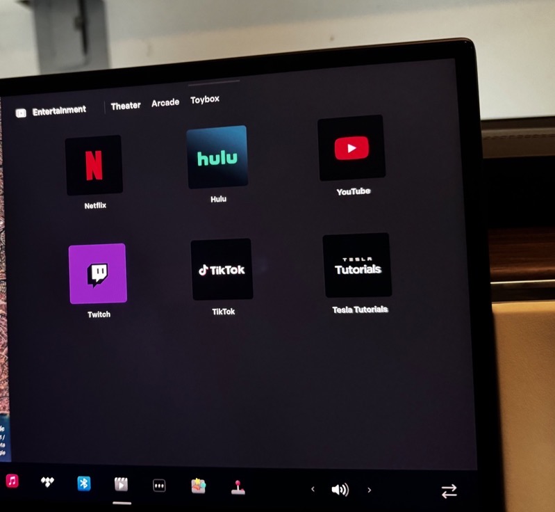 Tesla retire l’application Disney+ de ses véhicules