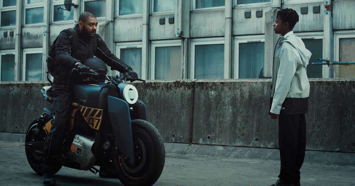 The Kitchen de Netflix transforme Londres en une dystopie cyberpunk dans sa nouvelle bande-annonce
