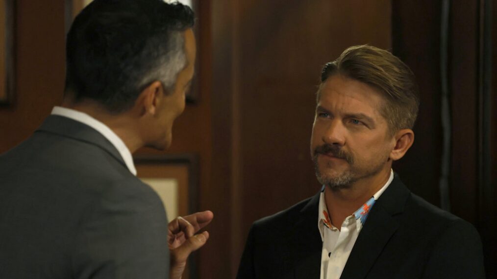 Zachary Knighton parle de la réalisation et de sa demande à Perdita Weeks