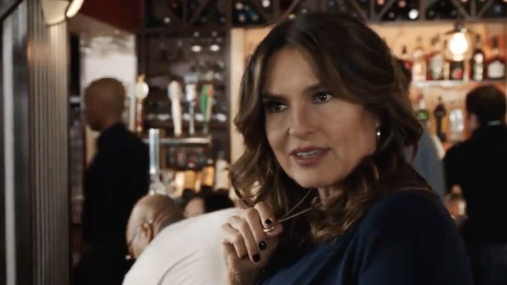 Benson et Stabler : Découvrez le cadeau de Stabler dans un extrait exclusif de la saison 25