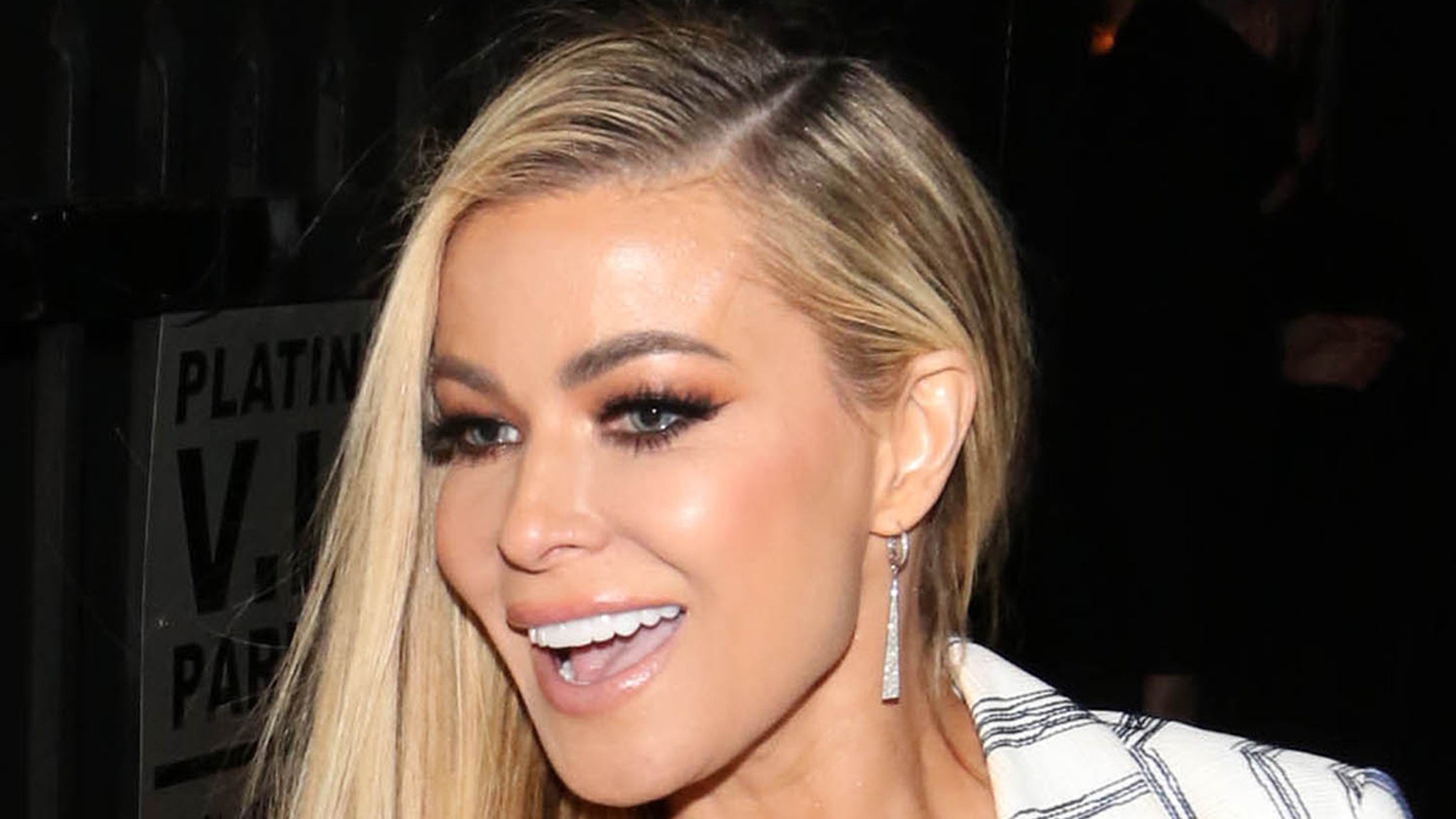 Carmen Electra change légalement de nom pour démarrer la nouvelle année