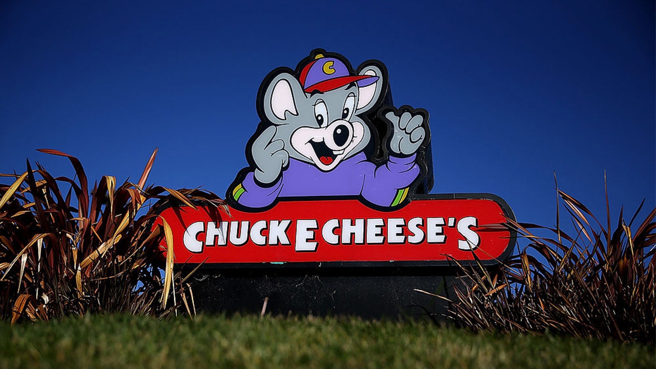 Chuck E. Cheese prépare un jeu télévisé pour adultes avec un “supersized twist”