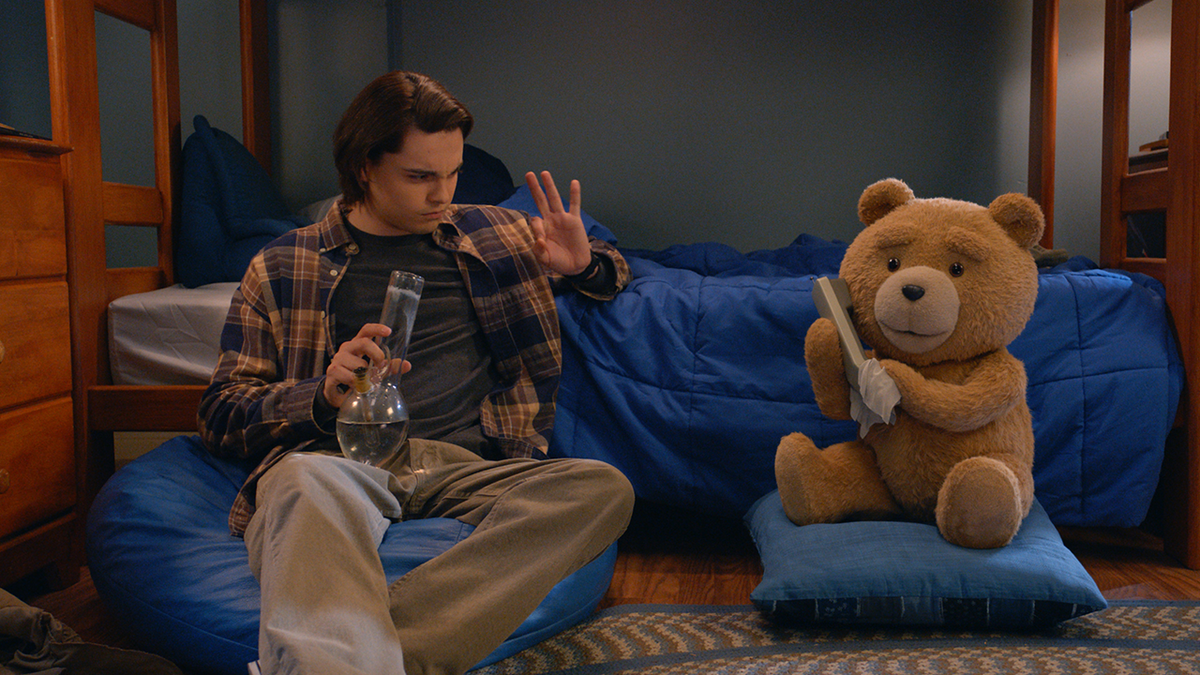 Comment regarder Ted et diffuser la série préquelle comique de Seth MacFarlane de n’importe où