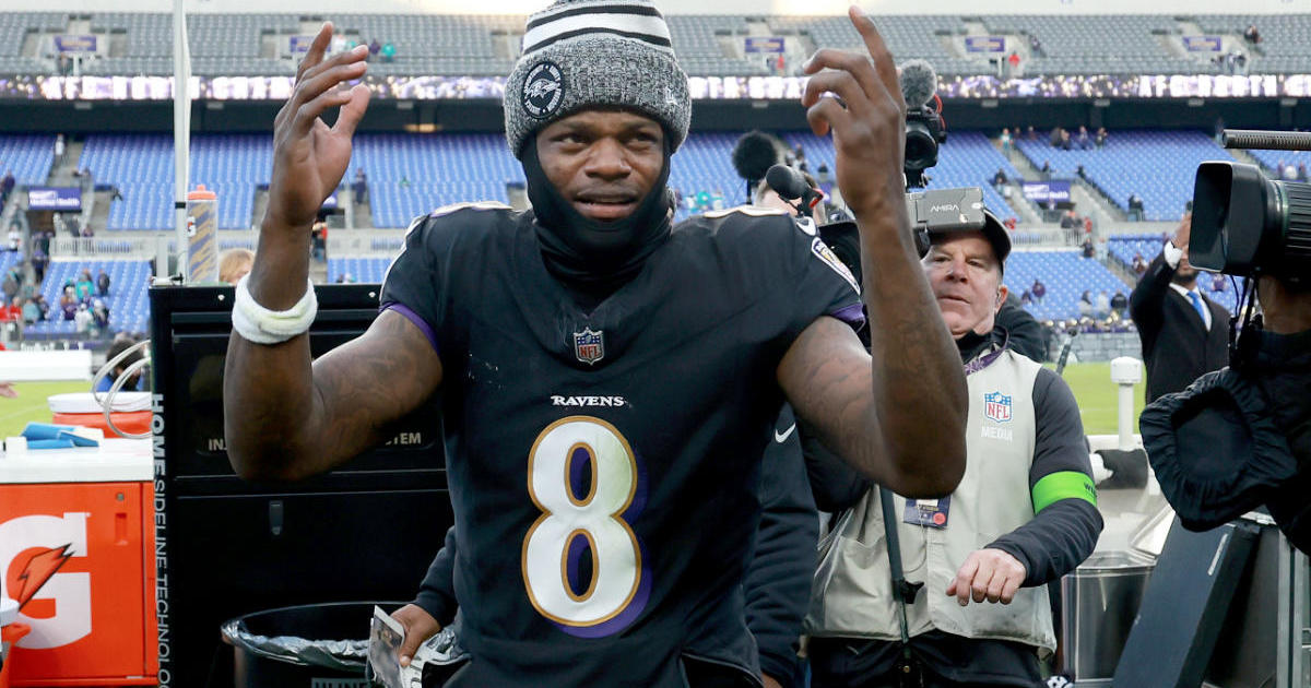 Comment regarder le match Houston Texans vs. Baltimore Ravens en direct : Options de diffusion en direct, heure du coup d’envoi, et plus