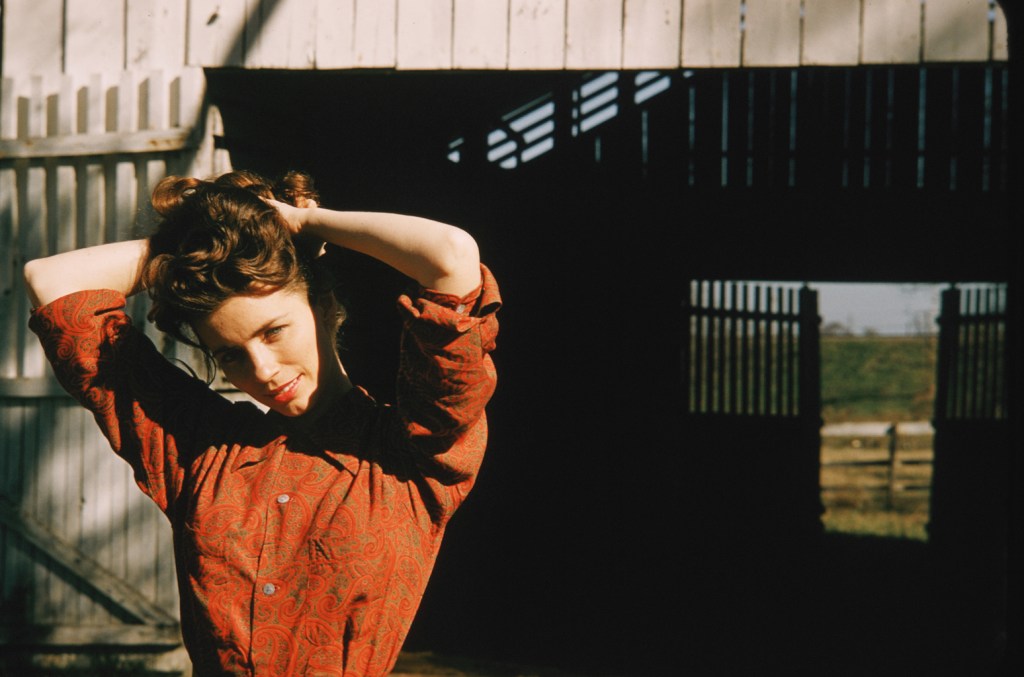 Documentaire sur June Carter Cash : Un portrait saisissant de sa riche héritage – Billboard