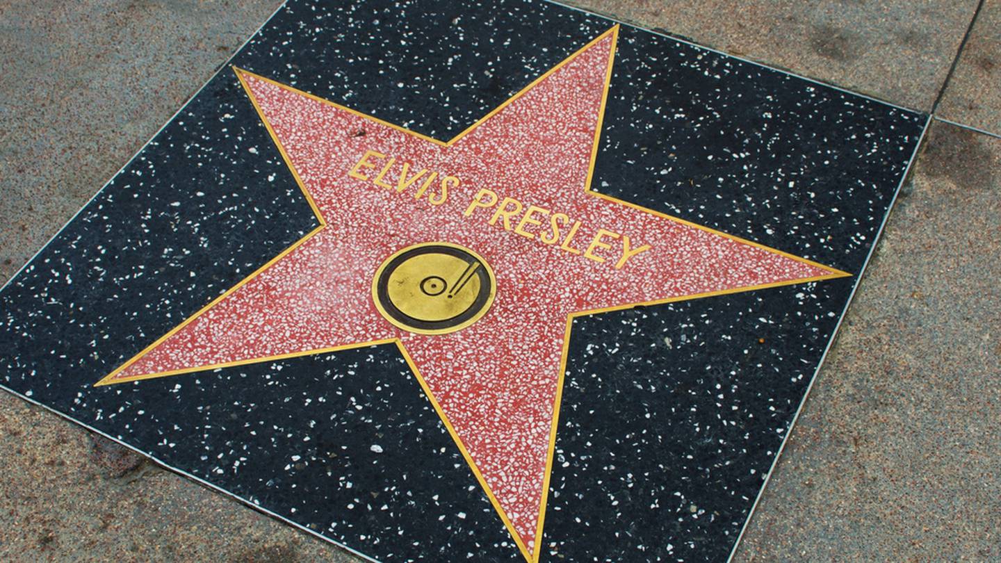 Elvis hologram en concert à Londres – KIRO 7 News Seattle