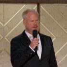Jim Gaffigan Cracks 'Pedophile' Joke During Golden Globes