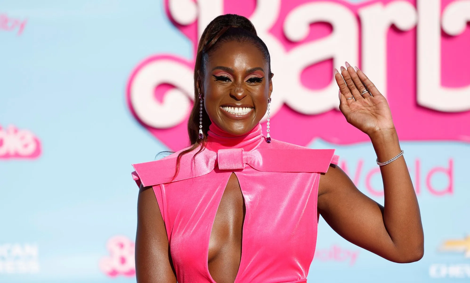 La critique de Barbie star Issa Rae sur l’annulation de séries TV noires