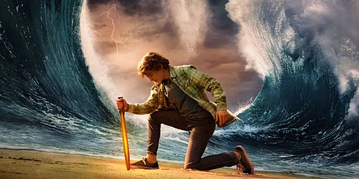 L’auteur de ‘Percy Jackson’ critique les films tout en faisant la promotion de la série Disney+