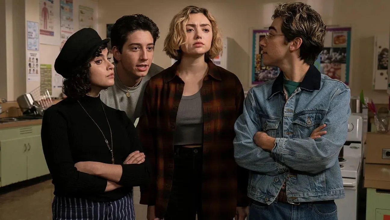 L’étrange histoire de “School Spirits” dans le top 10 de Netflix pendant un mois