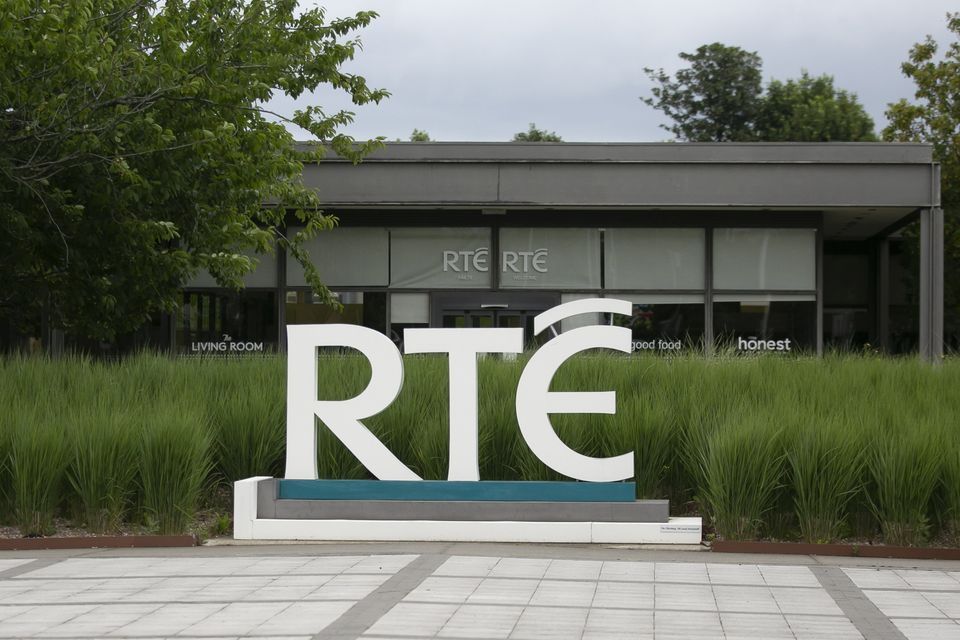 Membre du personnel de la RTÉ touché par un ‘grill’ tombé du plafond de la salle de presse