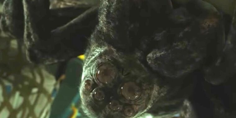 Netflix dévoile la bande-annonce de Spaceman : un amical extraterrestre araignée de l’espace