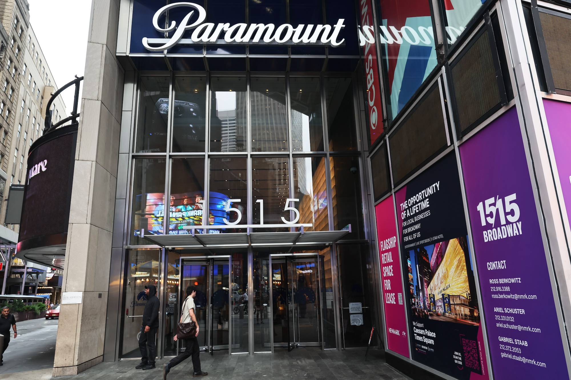 Paramount Global supprime 800 postes suite à des offres de rachat : rapport