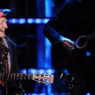 Willie Nelson Steals the Show With ‘Rock & Roll Hall of Fame’ Performance Alongside Chris Stapleton, Dave Matthews & Sheryl Crow