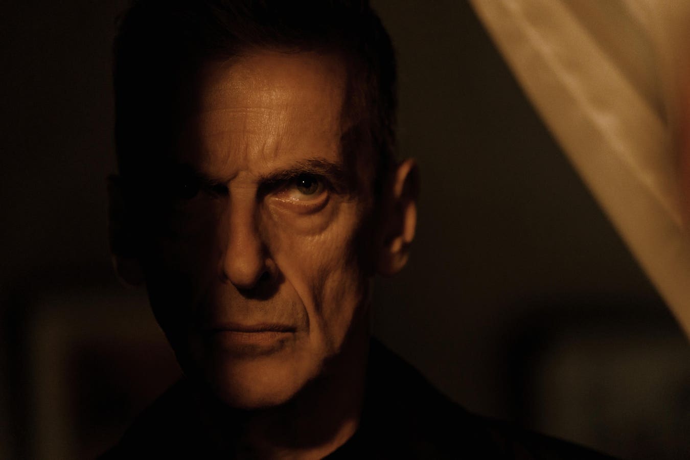 Peter Capaldi parle de son casier judiciaire et de l’impact positif de Doctor Who sur le monde