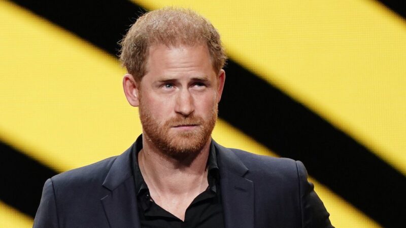Prince Harry accuse John Travolta de s’approprier l’histoire de sa danse avec feu la princesse Diana