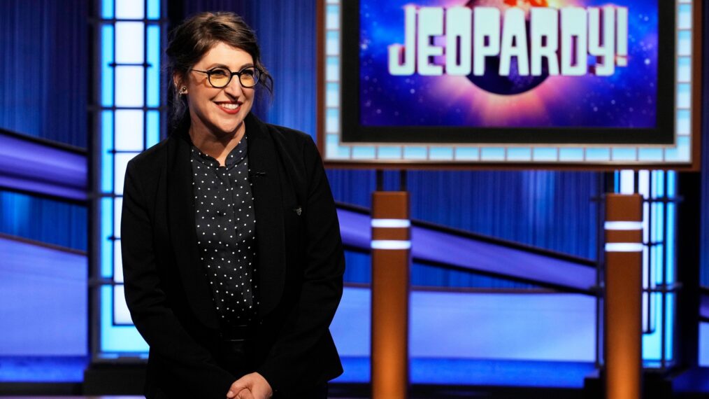 Réaction de Mayim Bialik à la victoire aux Emmy de “Jeopardy!” après son licenciement