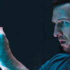 Halo TV Star Sends Blunt Message To Fans About No-Helmet Master Chief