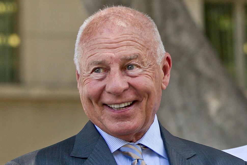 Tom Girardi jugé compétent pour son procès pour le vol présumé de 15 millions de dollars à ses clients
